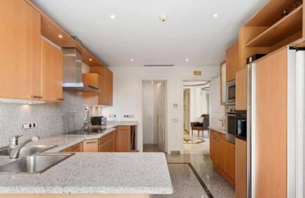 3 chambre Appartement à vendre à Marbella avec piscine - 1 495 000 € (Ref: 9390047)