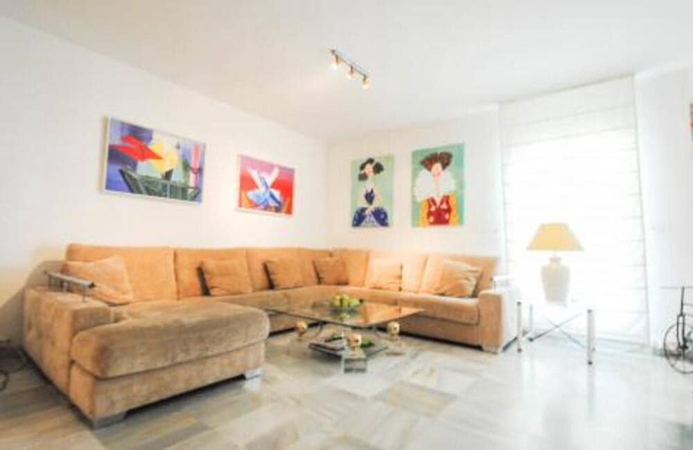 5 slaapkamer Appartement te koop in Marbella met zwembad garage - € 740.000 (Ref: 9390048)