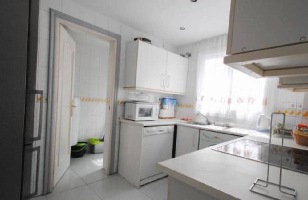 5 slaapkamer Appartement te koop in Marbella met zwembad garage - € 740.000 (Ref: 9390048)