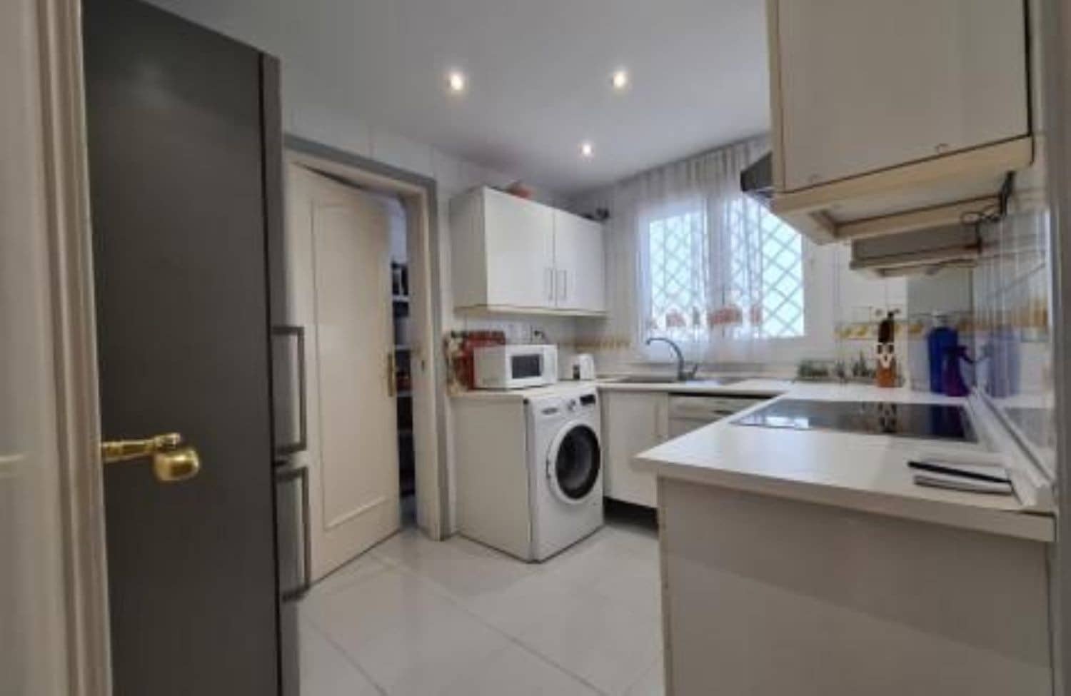 5 slaapkamer Appartement te koop in Marbella met zwembad garage - € 740.000 (Ref: 9390048)