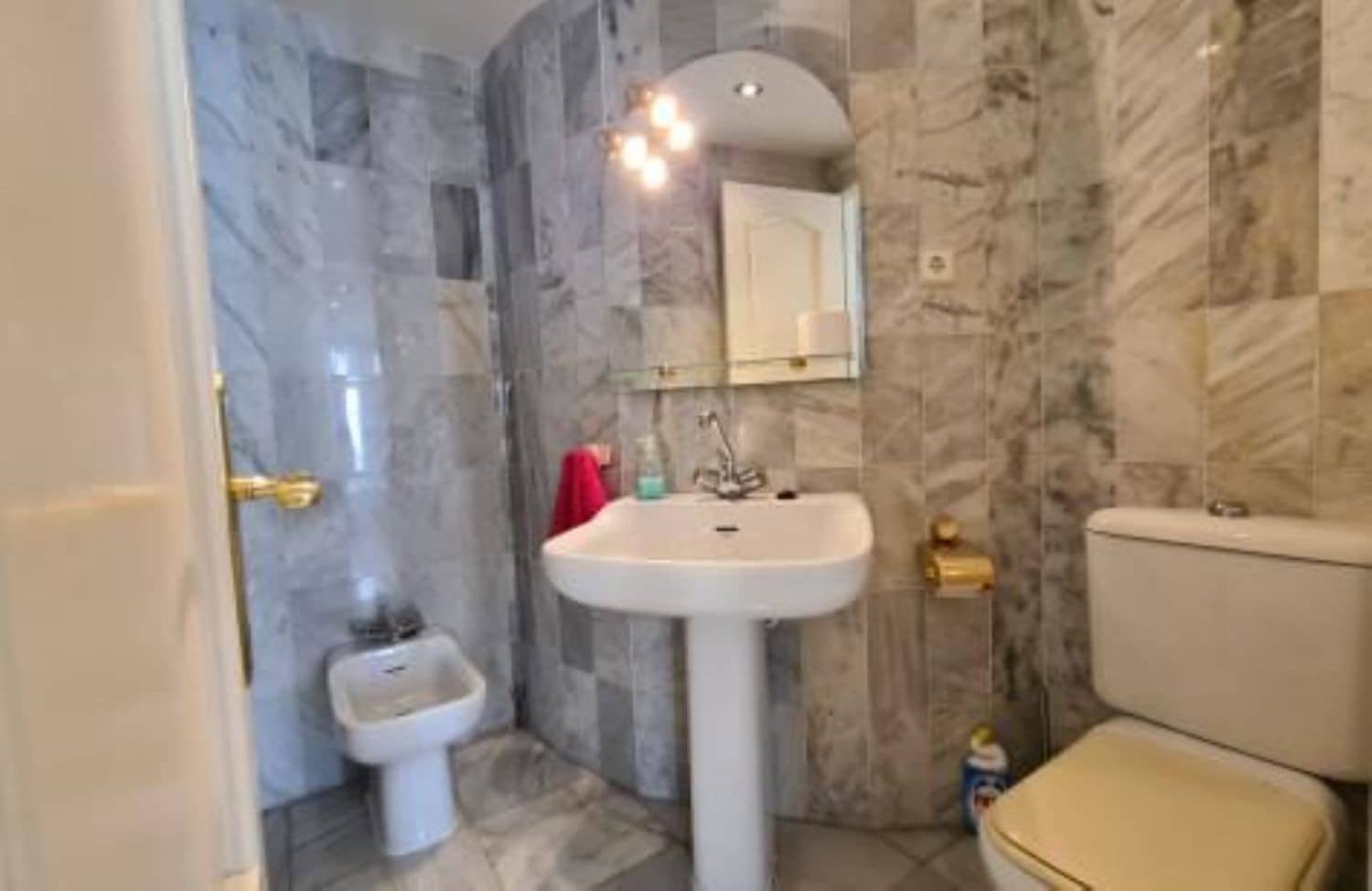 5 slaapkamer Appartement te koop in Marbella met zwembad garage - € 740.000 (Ref: 9390048)