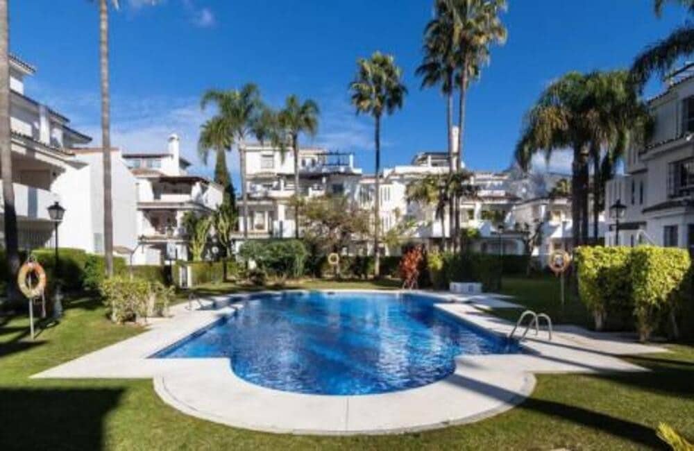 3 camera da letto Appartamento da affittare in Marbella con piscina garage - 3.000 € (Rif: 9390051)