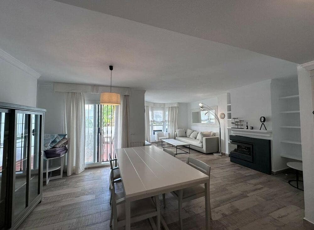 3 camera da letto Appartamento da affittare in Marbella con piscina garage - 3.000 € (Rif: 9390051)