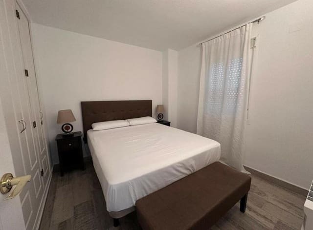 3 camera da letto Appartamento da affittare in La Dama de Noche - La Alzambra, Marbella con piscina garage - 3.000 € (Rif: 9390051)