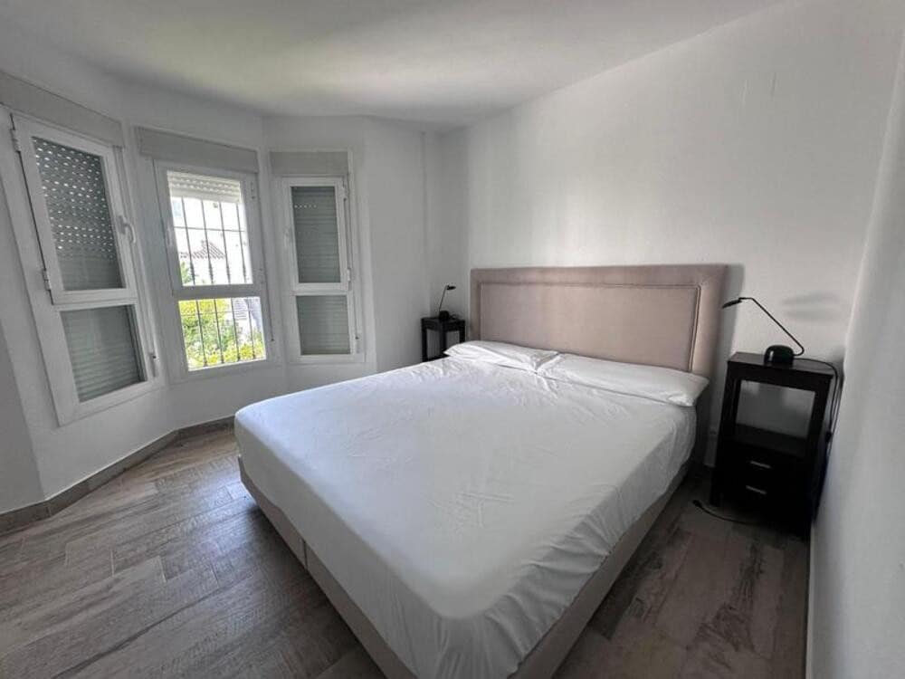 3 camera da letto Appartamento da affittare in Marbella con piscina garage - 3.000 € (Rif: 9390051)