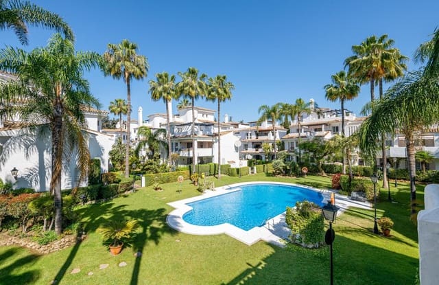 3 camera da letto Appartamento da affittare in La Dama de Noche - La Alzambra, Marbella con piscina garage - 3.000 € (Rif: 9390051)