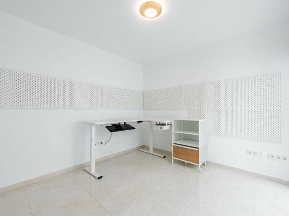 5 soveværelse Byhus til salg i Marbella med swimmingpool garage - € 750.000 (Ref: 9395547)