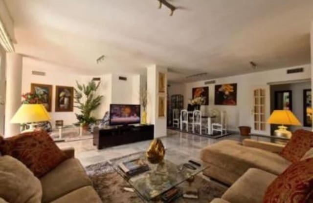 5 slaapkamer Appartement te koop in Nagüeles Alto, Marbella met zwembad garage - € 740.000 (Ref: 9395548)