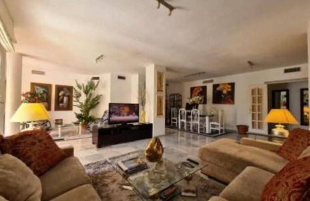 5 slaapkamer Appartement te huur in Golden Mile met zwembad garage - € 2.400 (Ref: 9395549)