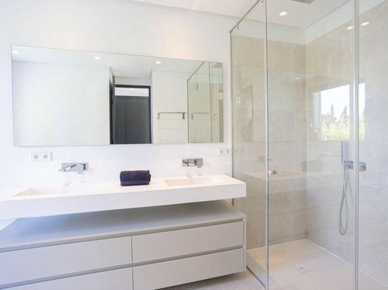 6 bedroom Villa for sale in La Quinta with pool garage - € 2,249,000 (Ref: 9395552)