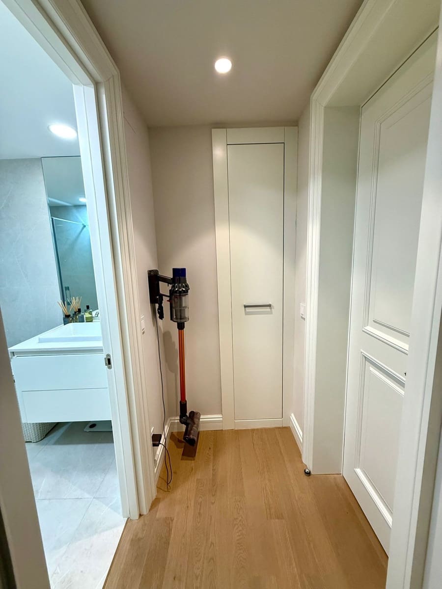 2 sovrum Lägenhet att hyra i Estepona med pool garage - 2 700 € (Ref: 9398021)