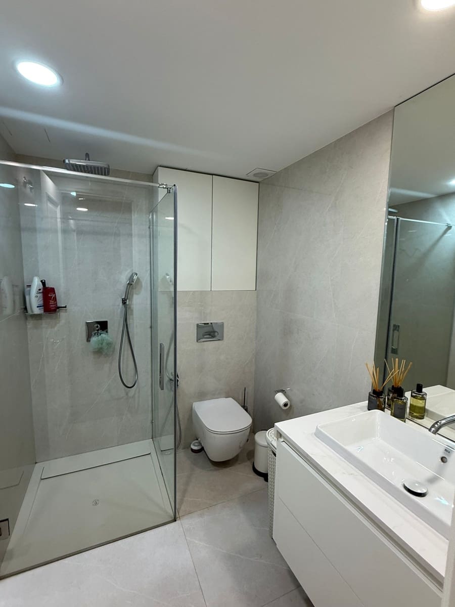 2 sovrum Lägenhet att hyra i Estepona med pool garage - 2 700 € (Ref: 9398021)