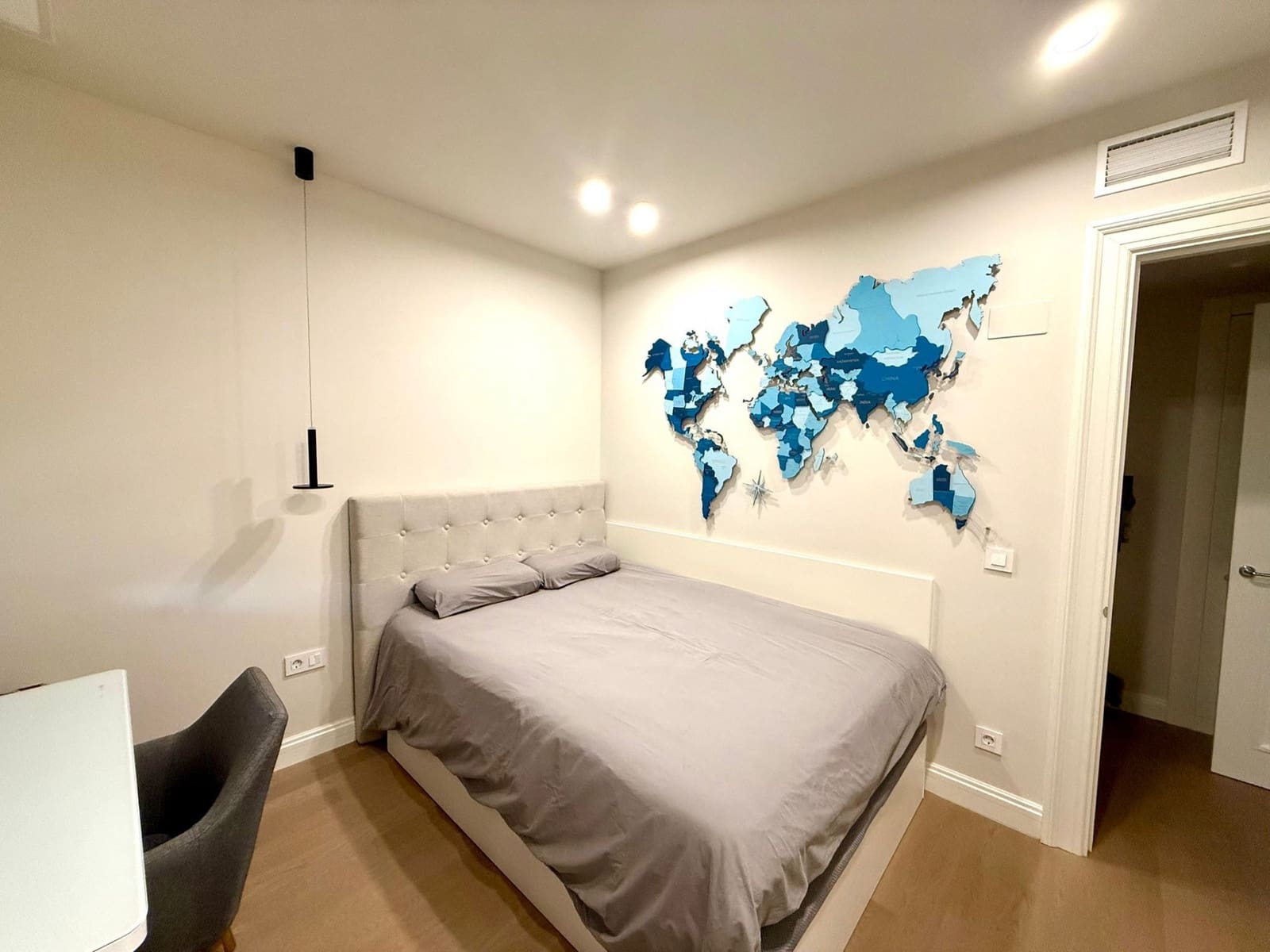 2 sovrum Lägenhet att hyra i Estepona med pool garage - 2 700 € (Ref: 9398021)