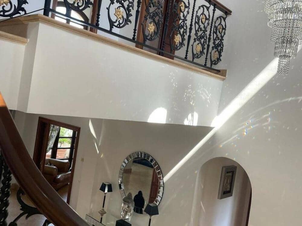 4 bedroom Villa for rent in La Quinta with pool garage - € 12,000 (Ref: 9398023)