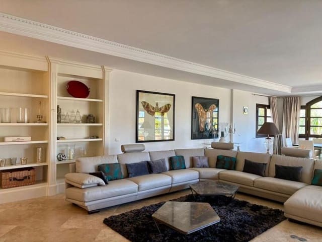 4 bedroom Villa for rent in La Quinta, Benahavís with pool garage - € 12,000 (Ref: 9398023)