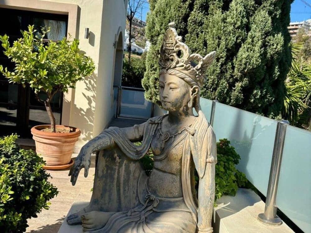 4 bedroom Villa for rent in La Quinta with pool garage - € 12,000 (Ref: 9398023)