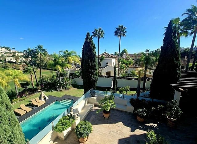 4 bedroom Villa for rent in La Quinta, Benahavís with pool garage - € 12,000 (Ref: 9398023)
