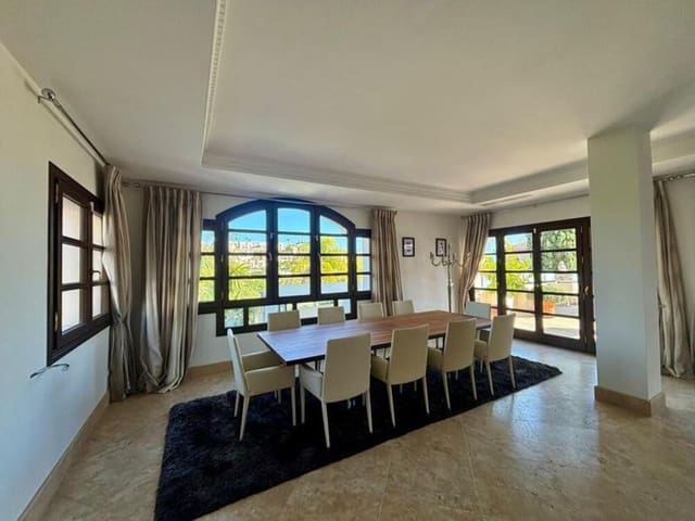 4 bedroom Villa for rent in La Quinta, Benahavís with pool garage - € 12,000 (Ref: 9398023)