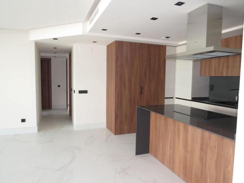 3 makuuhuone Huoneisto myytävänä paikassa San Pedro de Alcantara mukana uima-altaan 
autotalli - 665 000 € (Ref: 9398024)