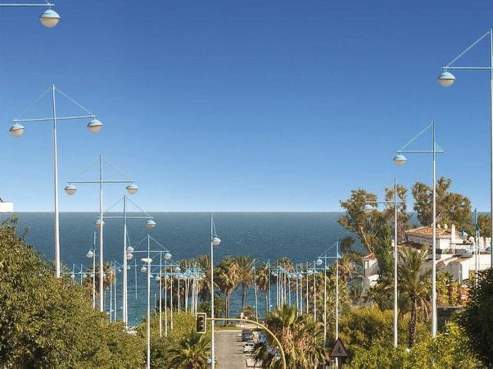 3 makuuhuone Huoneisto myytävänä paikassa San Pedro de Alcantara mukana uima-altaan 
autotalli - 665 000 € (Ref: 9398024)