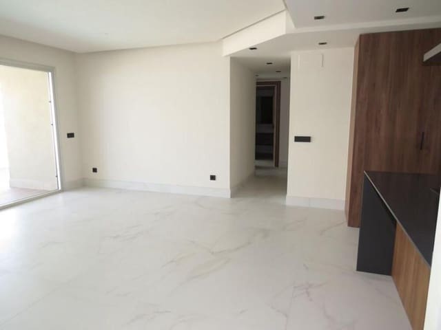 3 chambre Appartement à vendre à San Pedro de Alcántara Pueblo, Marbella avec piscine garage - 665 000 € (Ref: 9398024)