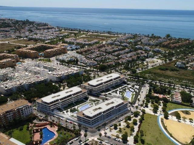 3 chambre Appartement à vendre à San Pedro de Alcántara Pueblo, Marbella avec piscine garage - 665 000 € (Ref: 9398024)