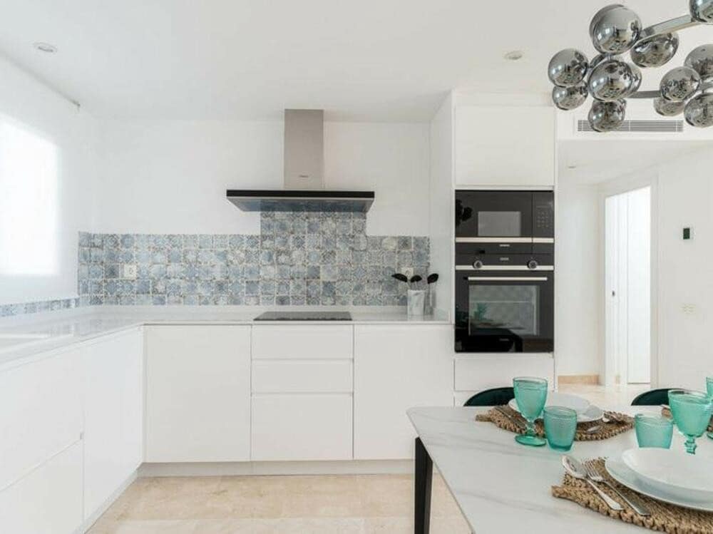 2 camera da letto Attico da affittare in Benahavis con piscina garage - 2.690 € (Rif: 9398025)