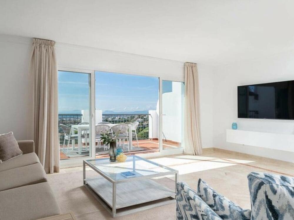 2 camera da letto Attico da affittare in Benahavis con piscina garage - 2.690 € (Rif: 9398025)