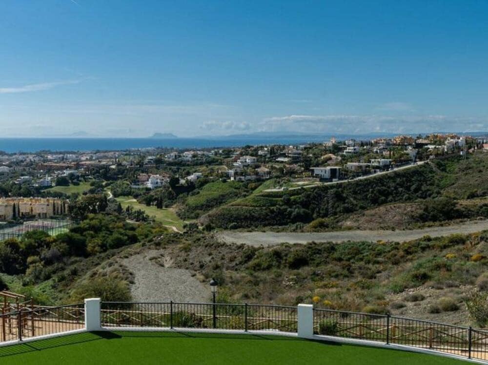 2 camera da letto Attico da affittare in Benahavis con piscina garage - 2.690 € (Rif: 9398025)