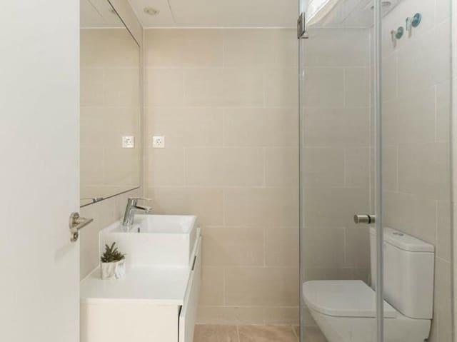 2 slaapkamer Penthouse te huur in El Paraíso, Benahavís met zwembad garage - € 2.690 (Ref: 9398025)