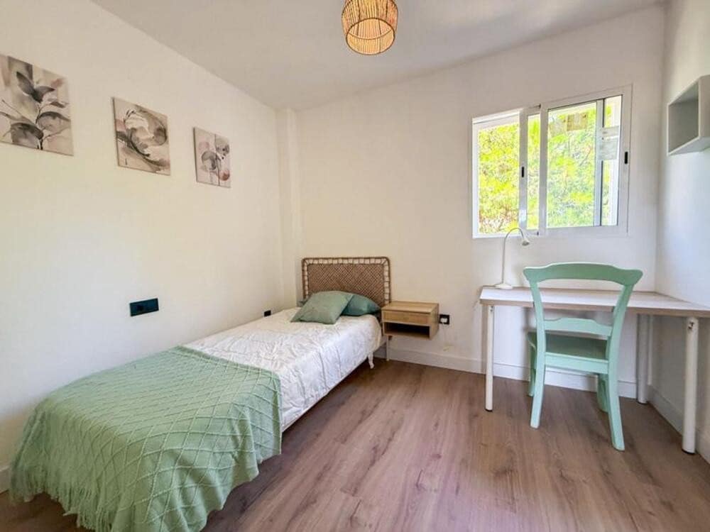 3 quarto Apartamento para venda em New Golden Mile com piscina garagem - 325 000 € (Ref: 9400302)