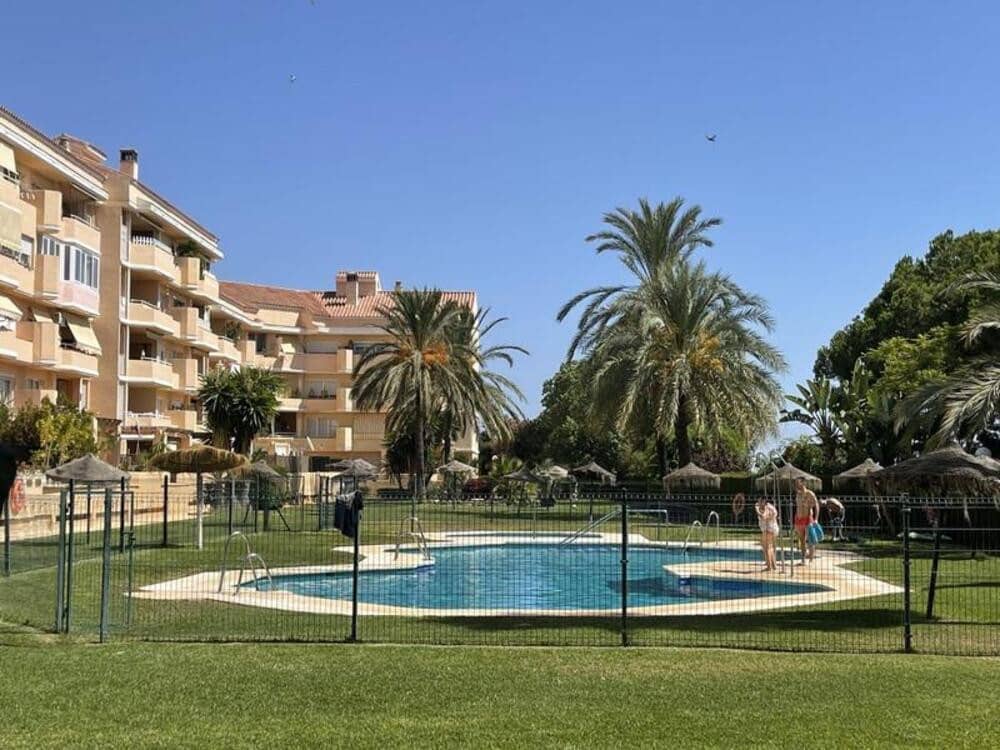 3 quarto Apartamento para venda em New Golden Mile com piscina garagem - 325 000 € (Ref: 9400302)