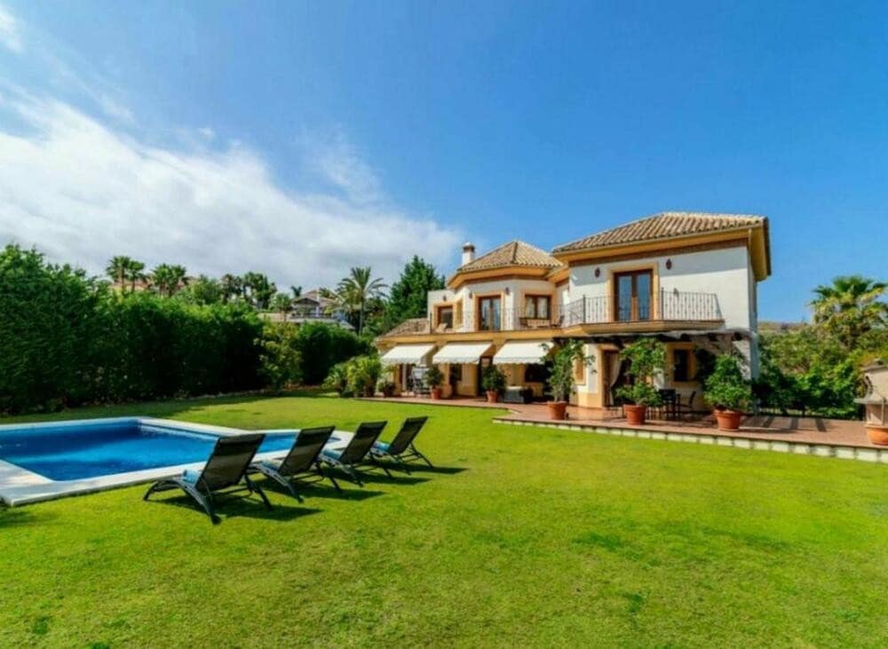 Chalet de 5 habitaciones en Los Flamingos en venta con piscina garaje - 2.495.000 € (Ref: 9400304)