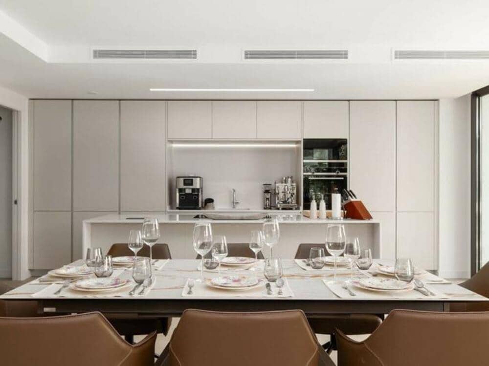 4 soverom Kjedet enebolig til salgs i Marbella med svømmebasseng garasje - € 2 095 000 (Ref: 9400305)