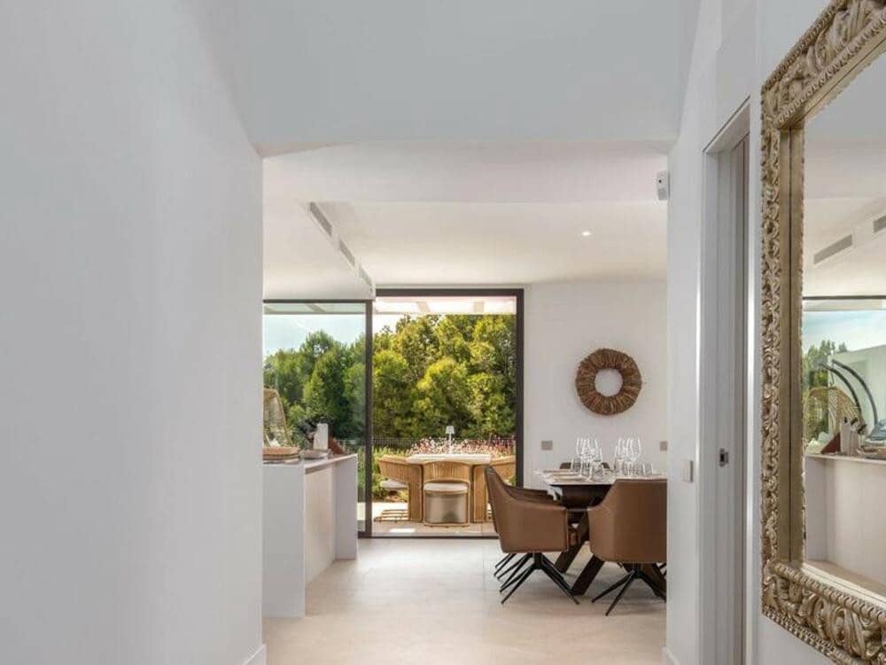 4 soverom Kjedet enebolig til salgs i Marbella med svømmebasseng garasje - € 2 095 000 (Ref: 9400305)