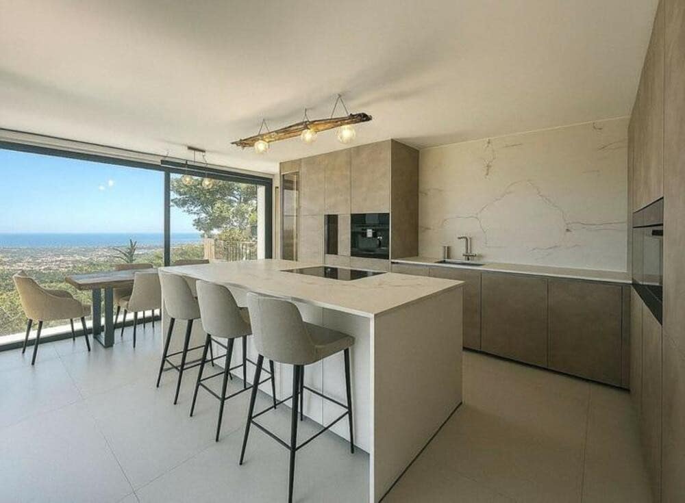 4 chambre Villa/Maison à vendre à Marbella avec piscine garage - 2 100 000 € (Ref: 9400306)