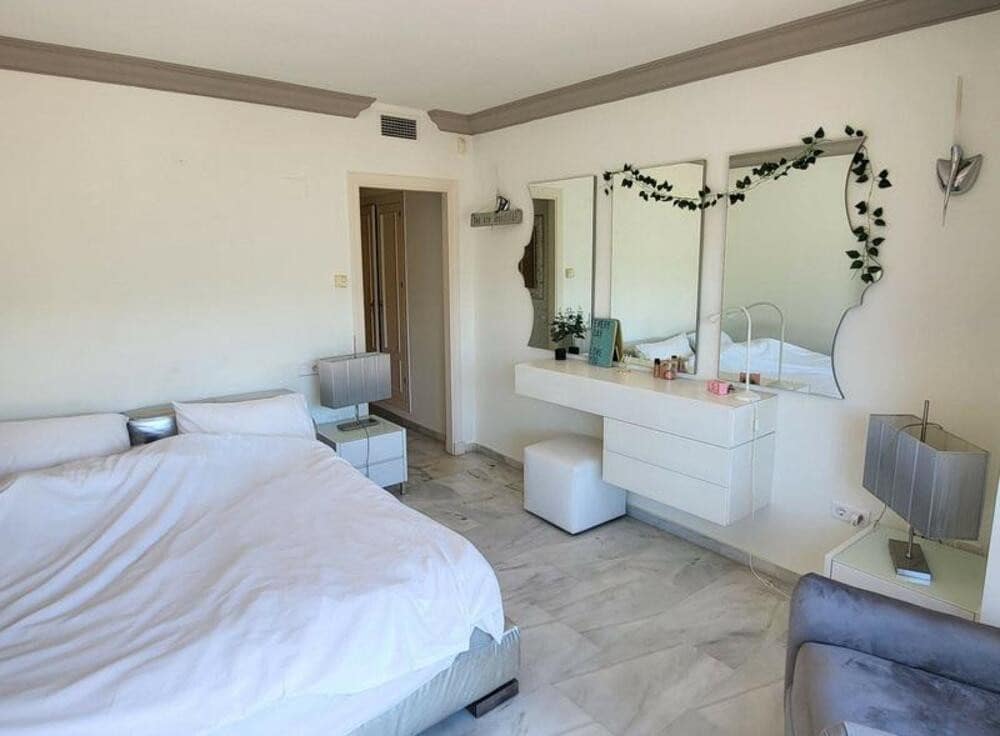 2 makuuhuone Huoneisto myytävänä paikassa Marbella mukana uima-altaan 
autotalli - 468 000 € (Ref: 9400308)