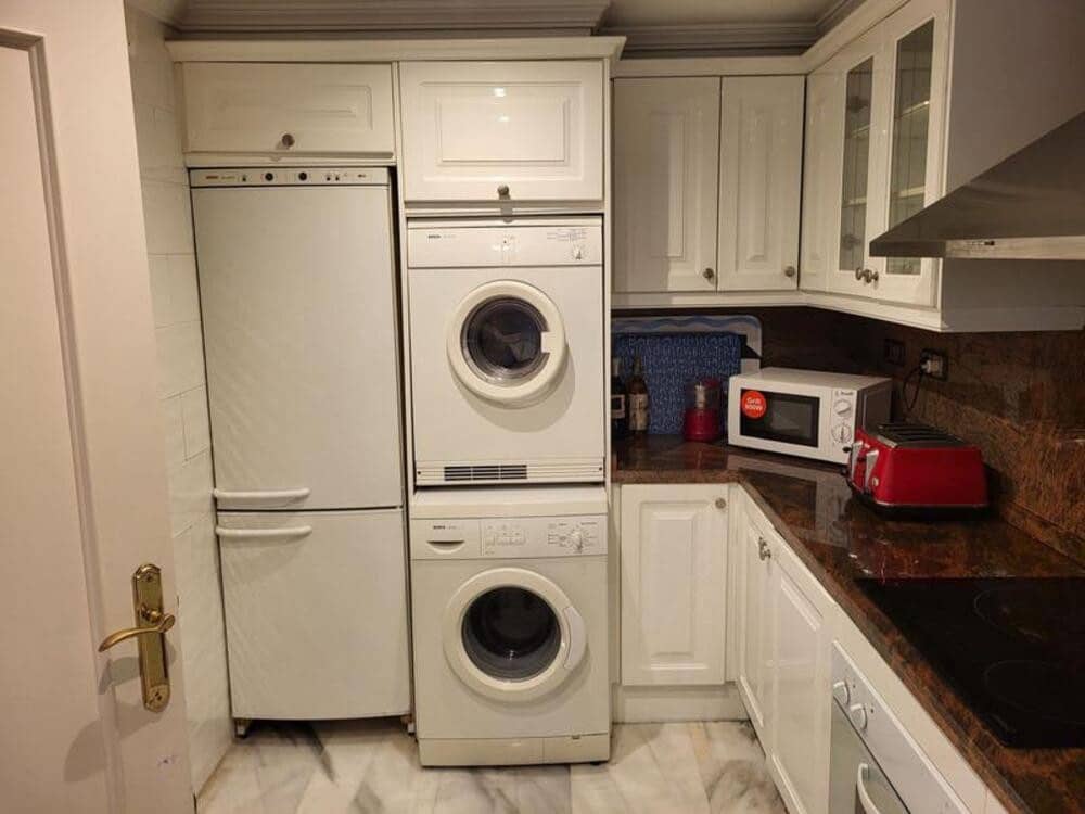 2 makuuhuone Huoneisto myytävänä paikassa Marbella mukana uima-altaan 
autotalli - 468 000 € (Ref: 9400308)