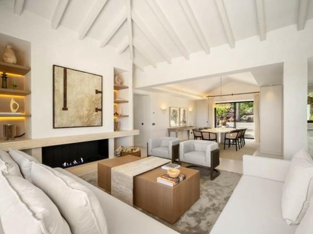 4 sypialnia Willa na sprzedaż w Nueva Andalucía Centro, Marbella z basenem garażem - 3 950 000 € (Ref: 9400309)