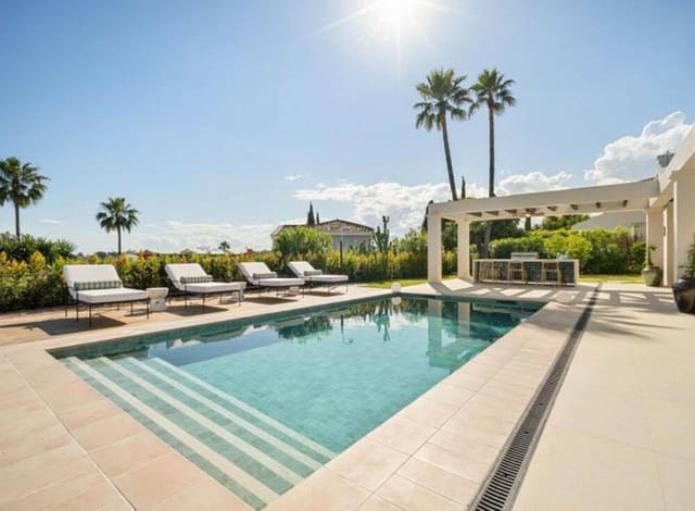 4 sypialnia Willa na sprzedaż w Nueva Andalucía Centro, Marbella z basenem garażem - 3 950 000 € (Ref: 9400309)