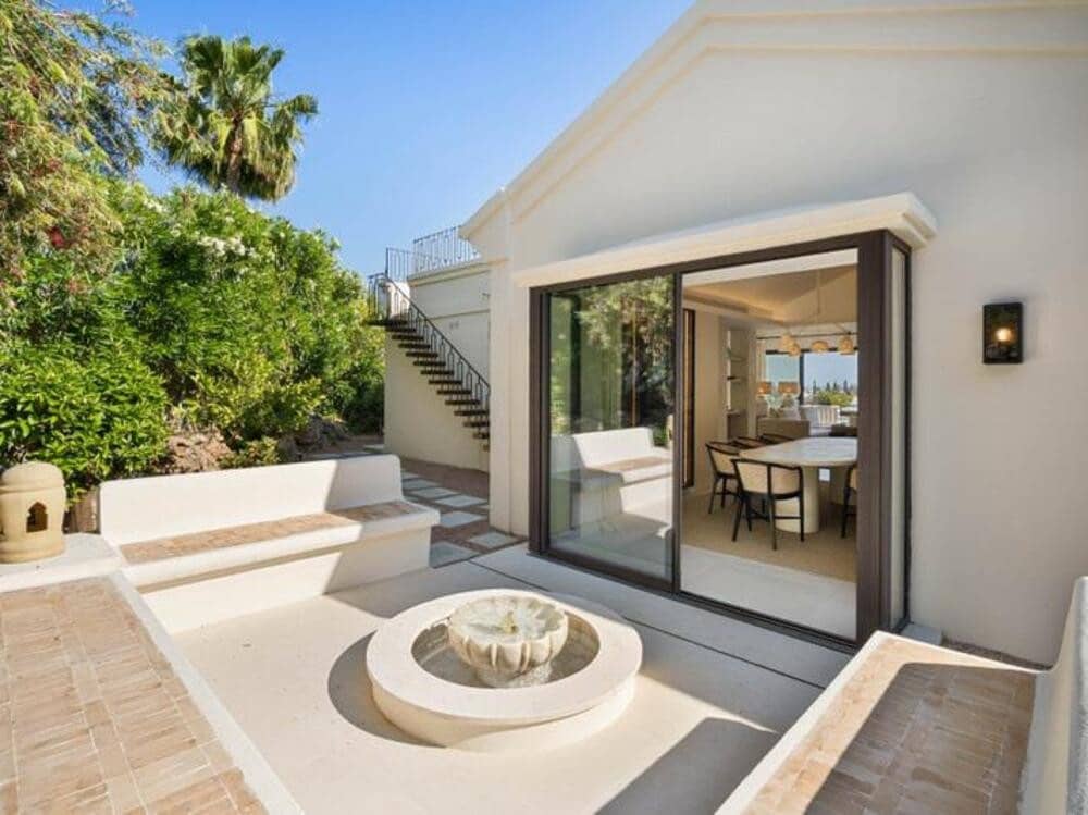 4 sypialnia Willa na sprzedaż w Nueva Andalucia z basenem garażem - 3 950 000 € (Ref: 9400309)