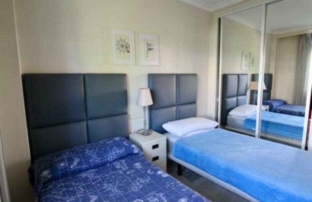 3 camera da letto Appartamento da affittare in Marbella con piscina garage - 2.200 € (Rif: 9400311)