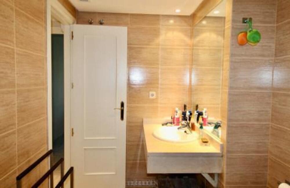 3 camera da letto Appartamento da affittare in Marbella con piscina garage - 2.200 € (Rif: 9400311)