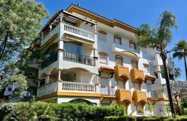 3 camera da letto Appartamento da affittare in La Dama de Noche - La Alzambra, Marbella con piscina garage - 2.200 € (Rif: 9400311)