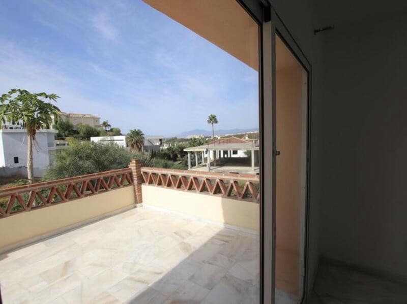 4 slaapkamer Villa te huur in Marbella met zwembad garage - € 5.500 (Ref: 9400312)