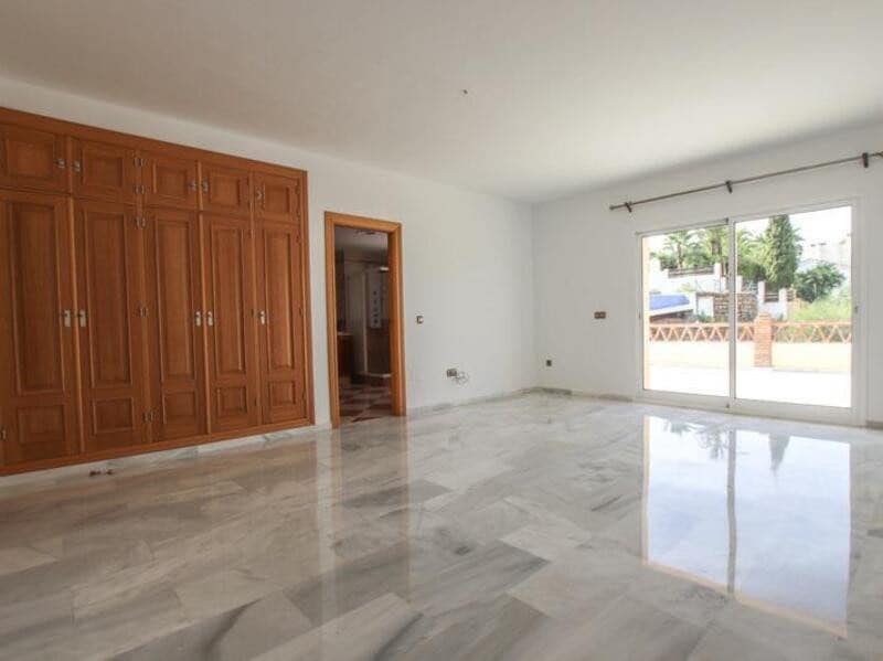 4 slaapkamer Villa te huur in Marbella met zwembad garage - € 5.500 (Ref: 9400312)