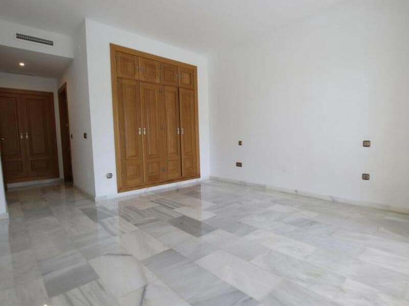 4 slaapkamer Villa te huur in Marbella met zwembad garage - € 5.500 (Ref: 9400312)