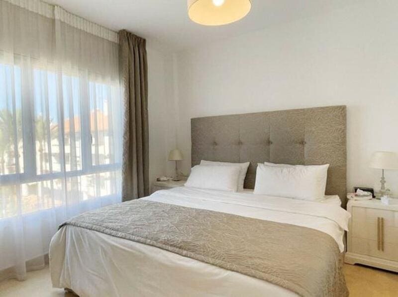 4 sovrum Takvåning till salu i Nueva Andalucia med pool garage - 660 000 € (Ref: 9403167)