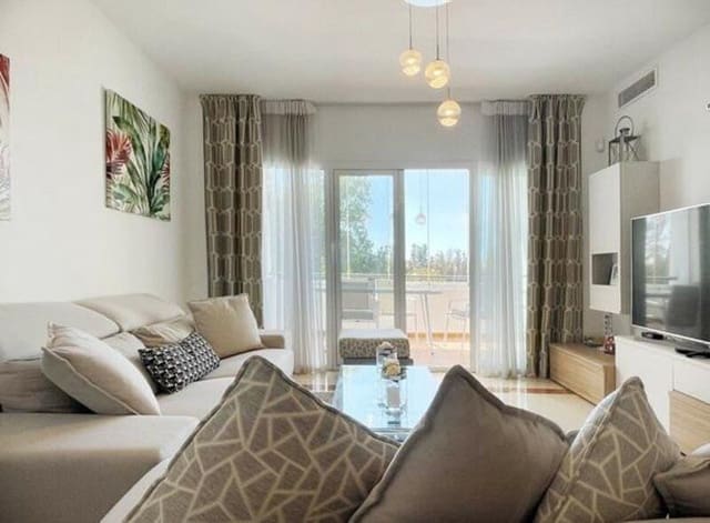 4 chambre Penthouse à vendre à Nueva Andalucía Centro, Marbella avec piscine garage - 660 000 € (Ref: 9403167)