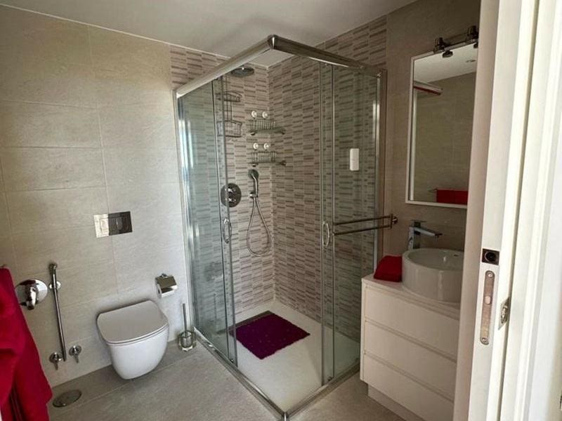 4 soveværelse Penthouse til salg i Nueva Andalucia med swimmingpool garage - € 660.000 (Ref: 9403167)